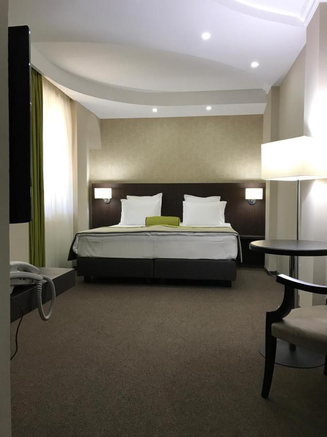 Hotel Alex Gałacz Zewnętrze zdjęcie